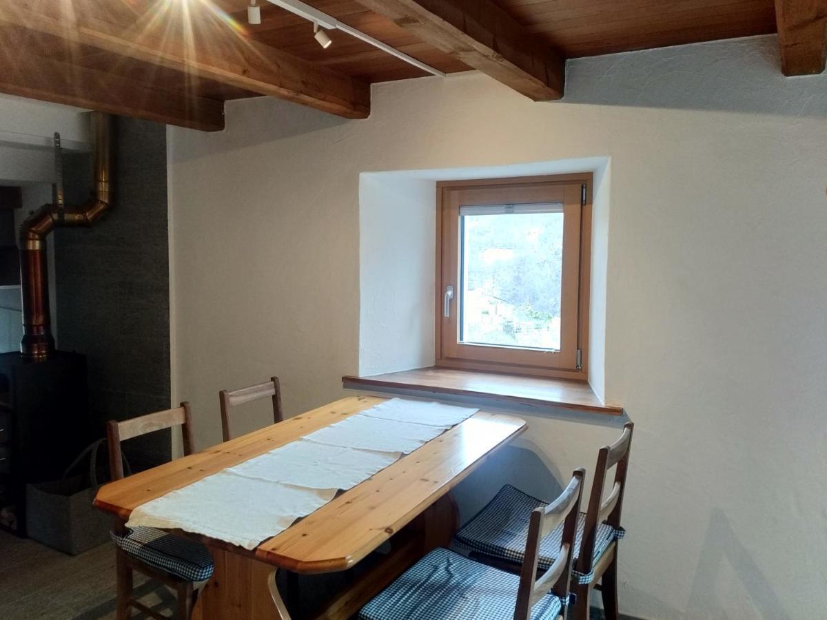 Rustico "Casa Di Sasso" Villa Intragna Exteriör bild